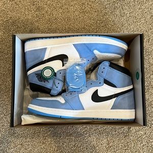 Jordan 1 Retro High White University Blue Black